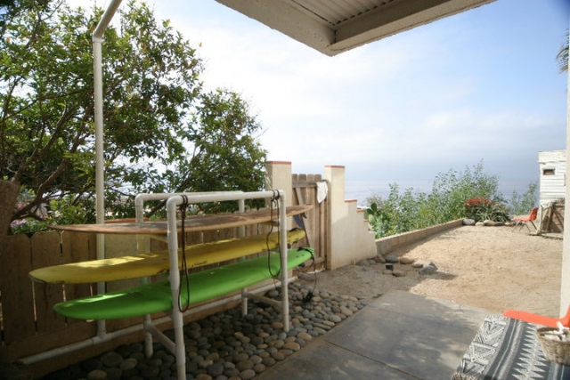 Tablas y wet suits disponibles